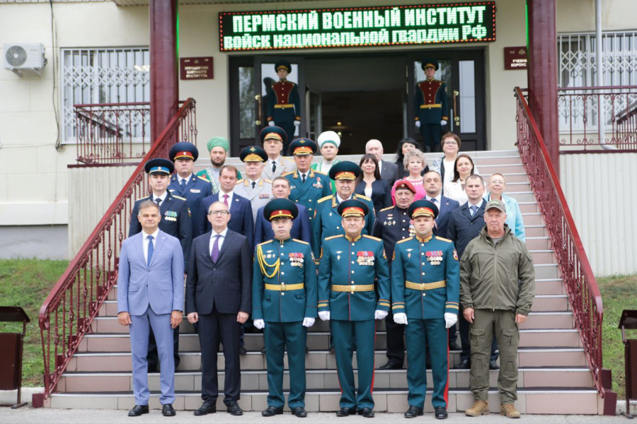 Курсанты Пермского военного института Росгвардии приняли Военную присягу